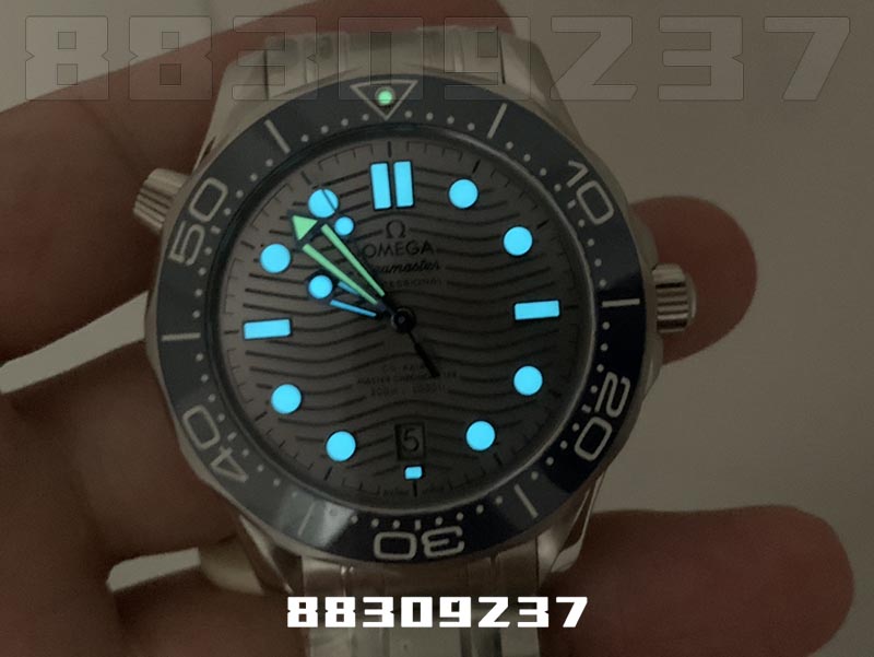 VS廠歐米茄海馬300M藍圈灰盤款復刻表V3版如何-VS手表值得入手嗎插圖3