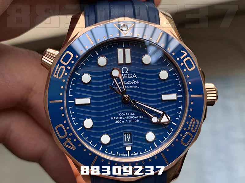 VS廠歐米茄海馬300玫瑰金陶瓷藍盤款復刻腕表值得入手嗎-VS手表插圖2