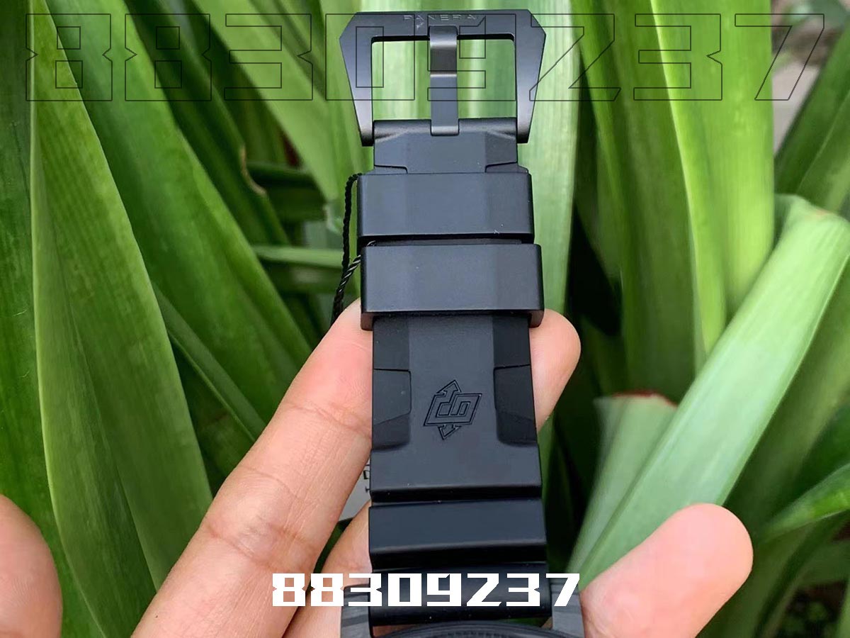 VS廠沛納海PAM1324碳纖維材質(zhì)復(fù)刻腕表質(zhì)量評測插圖5