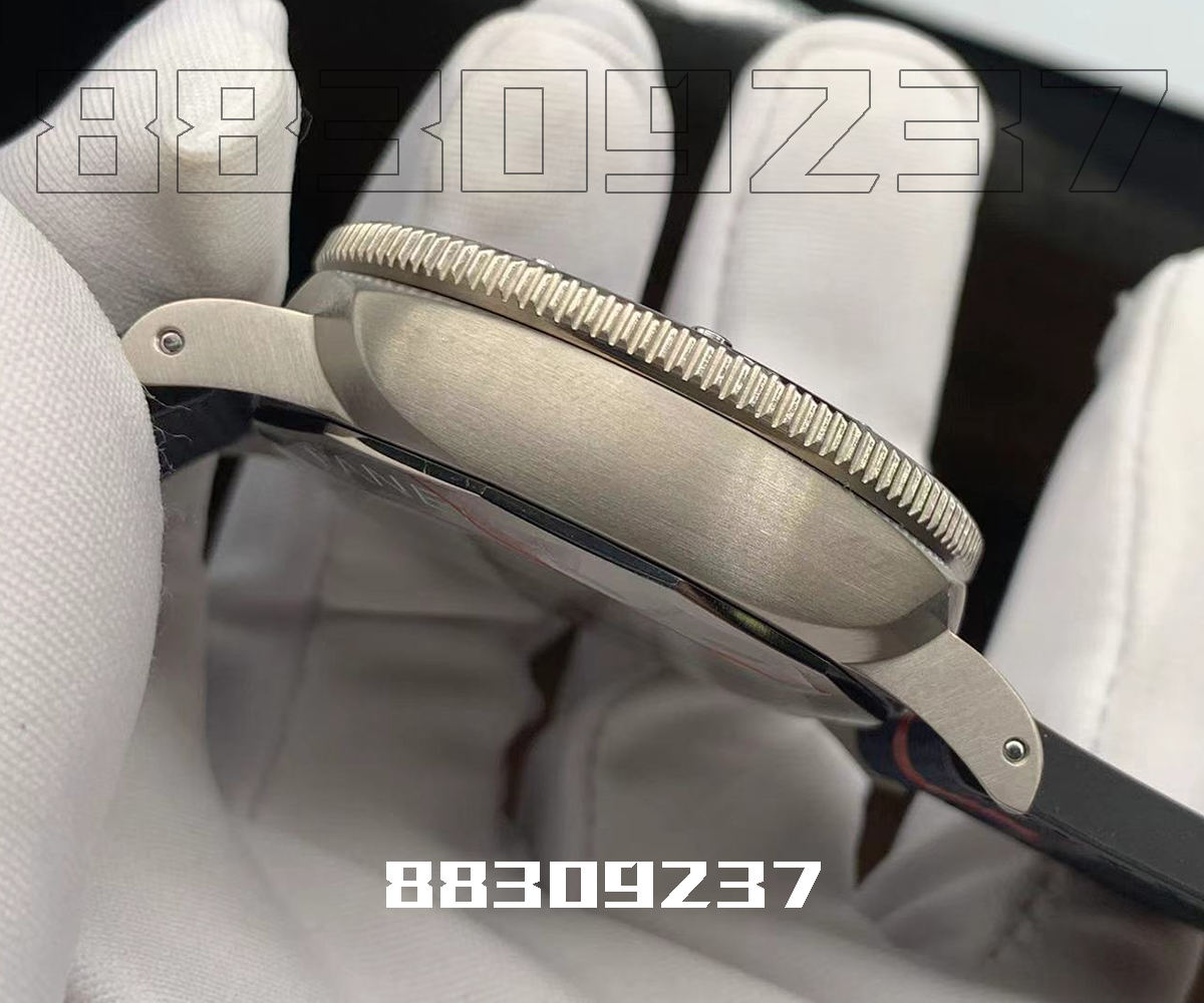 VS廠沛納海潛行系列PAM1507復(fù)刻手表插圖2